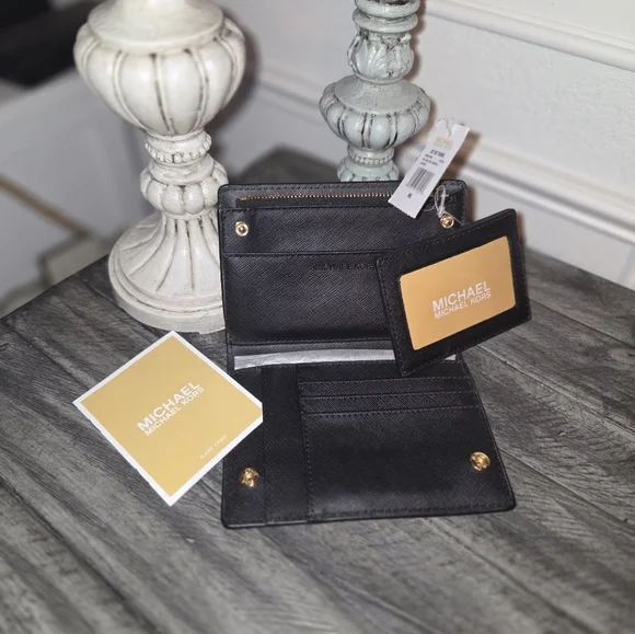 Michael Kors Black Leather Wallet with Gold Logo - Picture 5 of 7